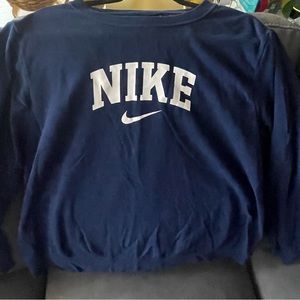 Nike pullover sweatshirt
